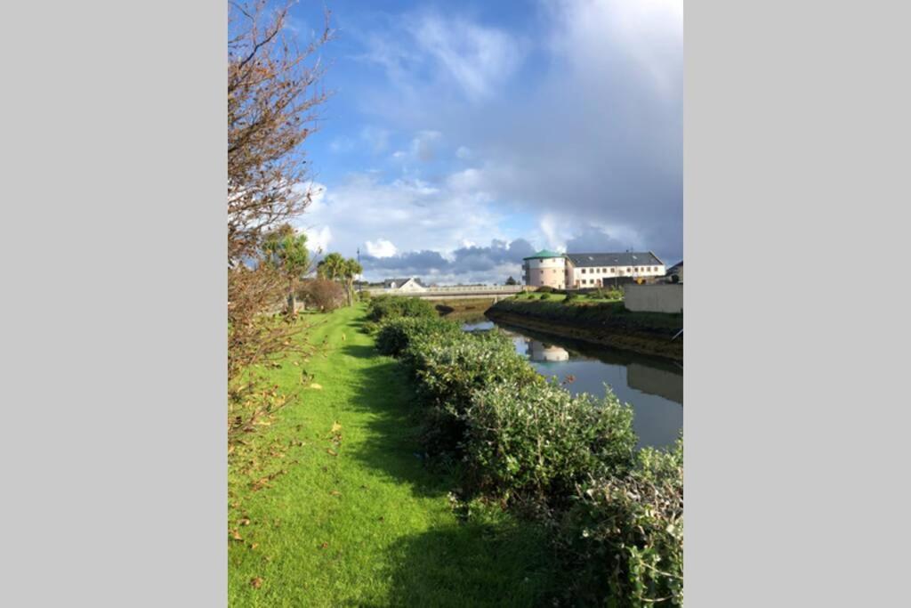 Canal View Belmullet Bagian luar foto